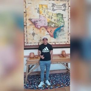 Meet your Posher, Leonel